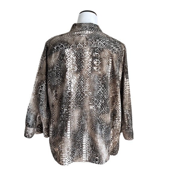 Ralph Lauren LRL Women's Brown Snakeskin Print Button 3/4 Sleeve Shirt Size 1X - Picture 2 of 10